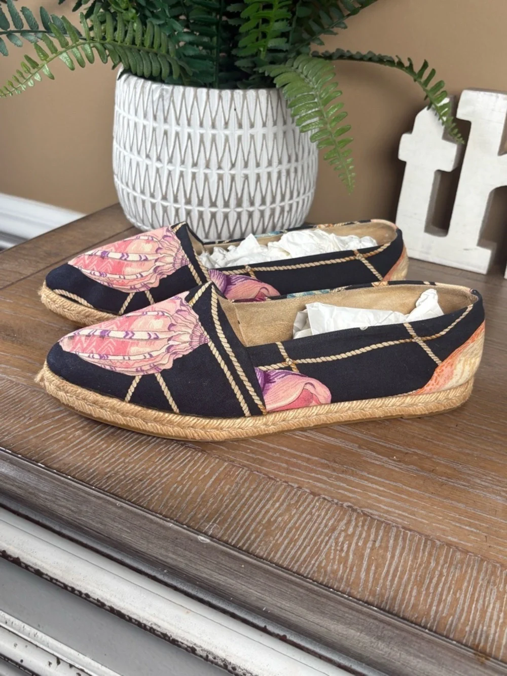 None comfortable espadrille